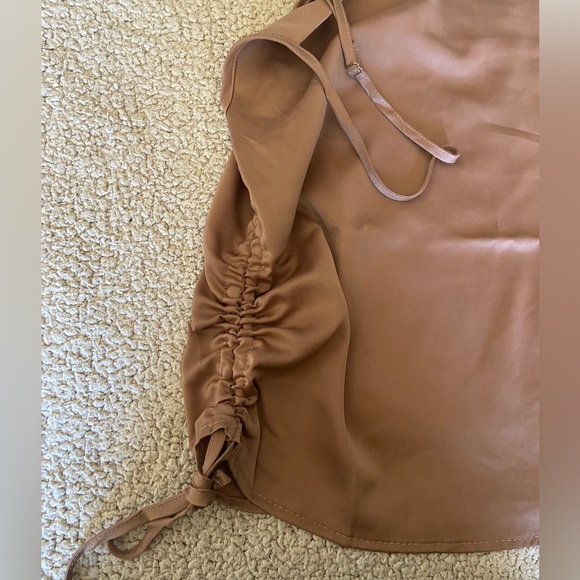 🔸 Forever 21 🔸 silky crop top - Picture 3 of 6